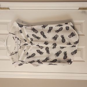 Candies White pineapple top Medium